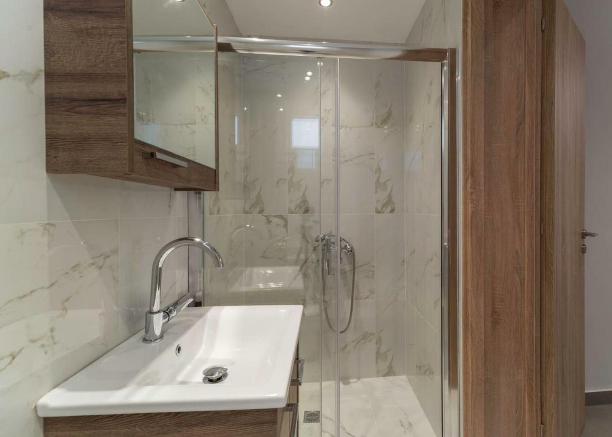 La Casa Bianca Apartment ไซคิย์นธอสทาวน์ ภายนอก รูปภาพ